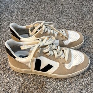 Veja Women’s Beige and Black Sneakers